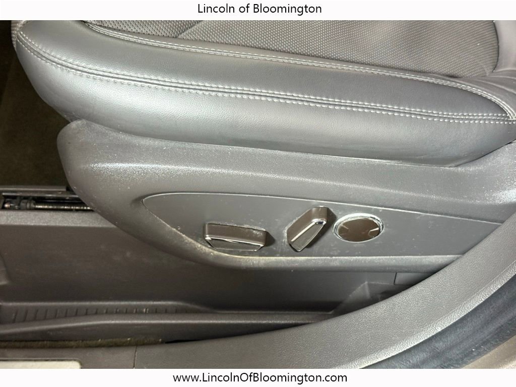 Used 2020 Lincoln Nautilus Reserve w/ Equipment Group 201A image 22