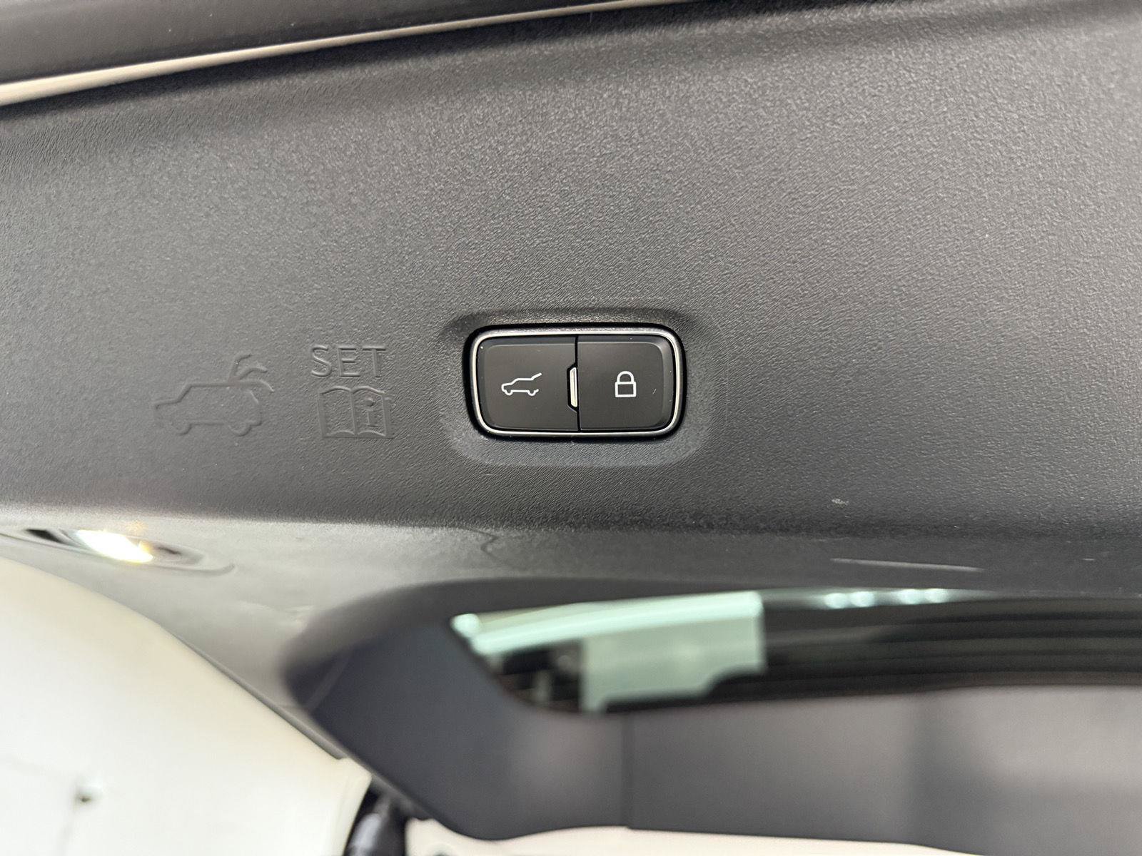 Used 2025 Ford Expedition Max Platinum AWD/4WD image 33