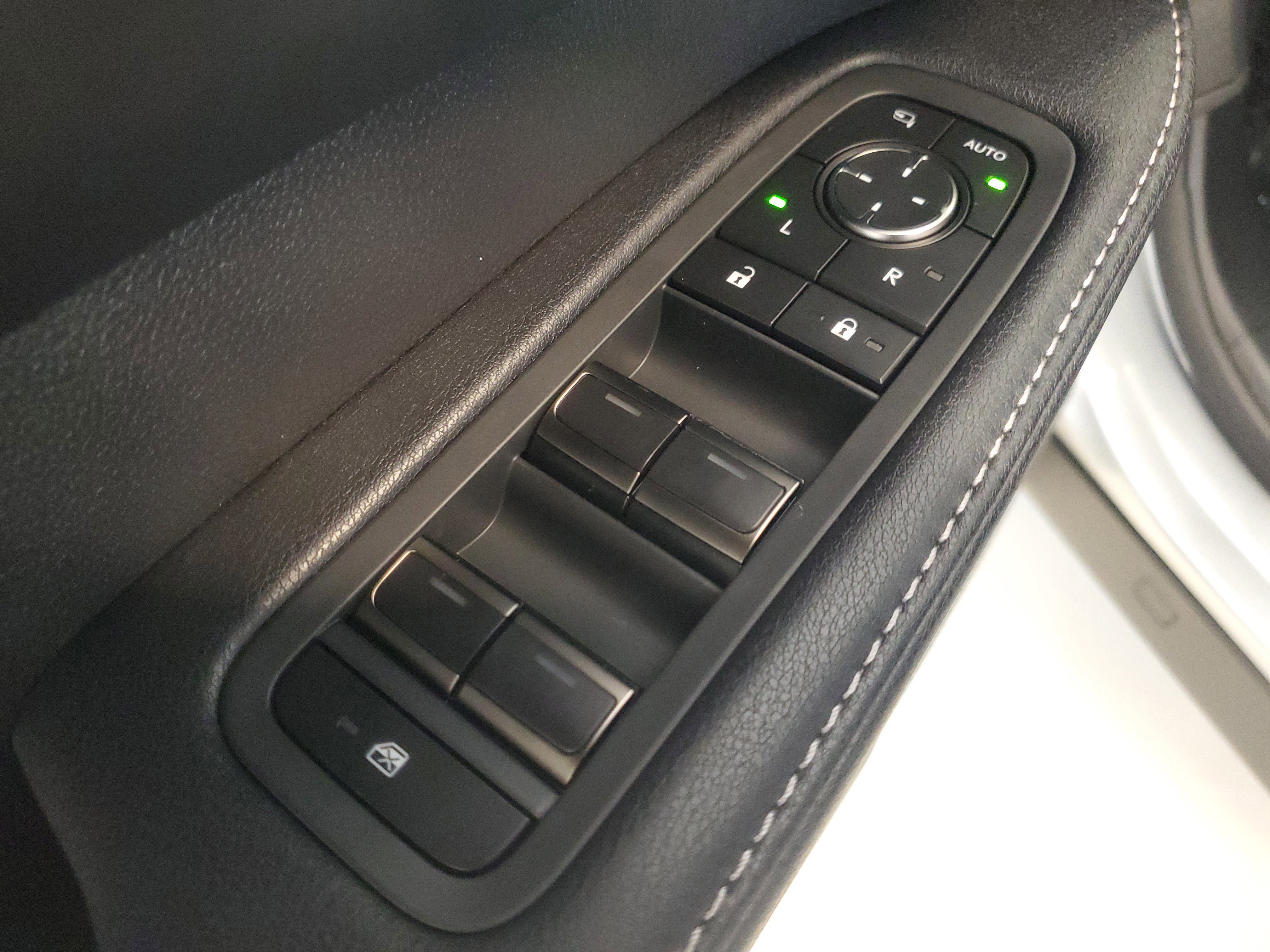 Used 2025 Lexus RX 350 Premium image 24