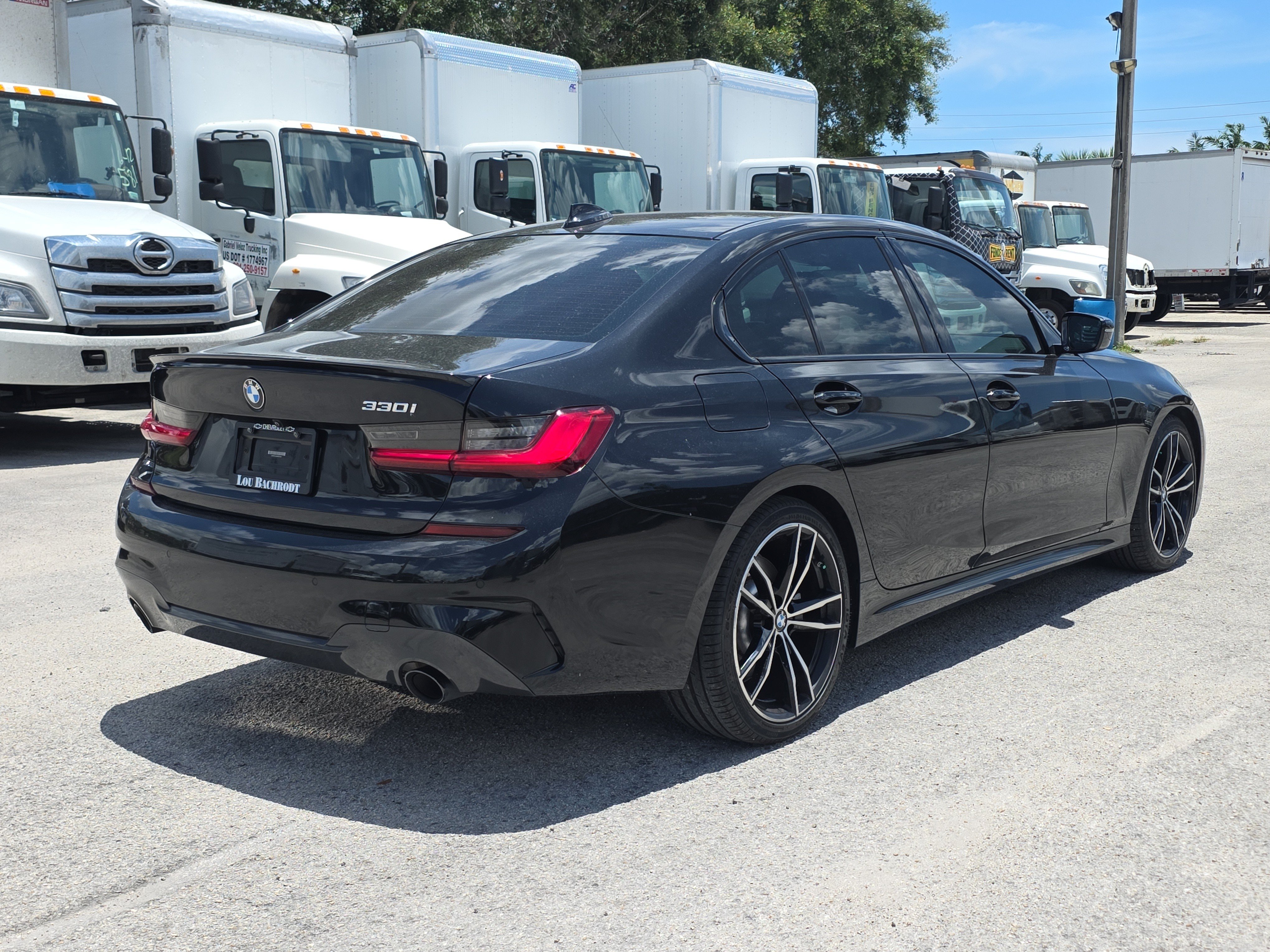 Used 2021 BMW 330i Sedan w/ M Sport Package RWD image 7