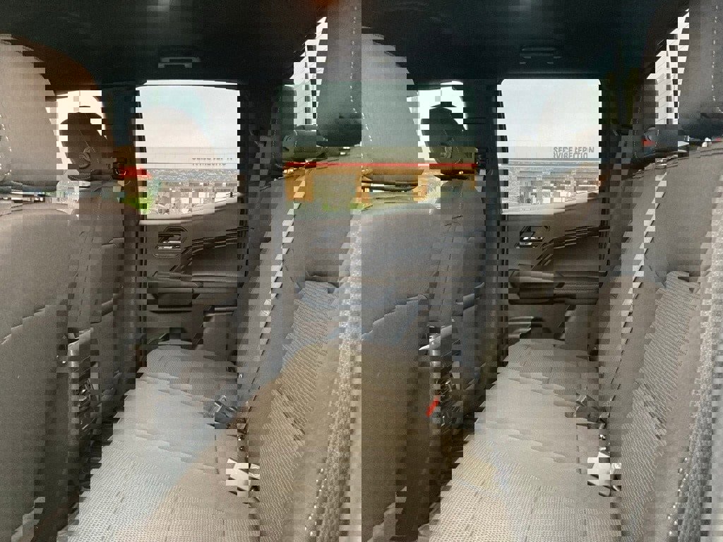 Used 2024 Chevrolet Colorado LT w/ LT Convenience Package image 11