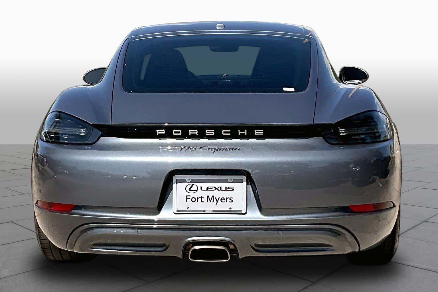 Used 2025 Porsche 718 Cayman RWD image 5