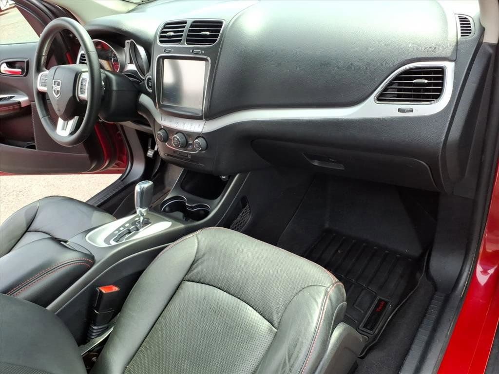 Used 2019 Dodge Journey GT w/ Family Entertainment Group image 15