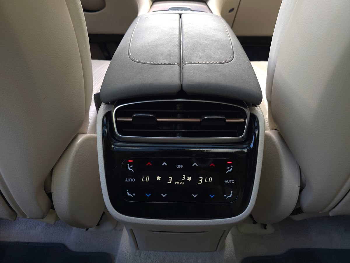 Used 2023 Mercedes-Benz EQS 580 4MATIC SUV image 16