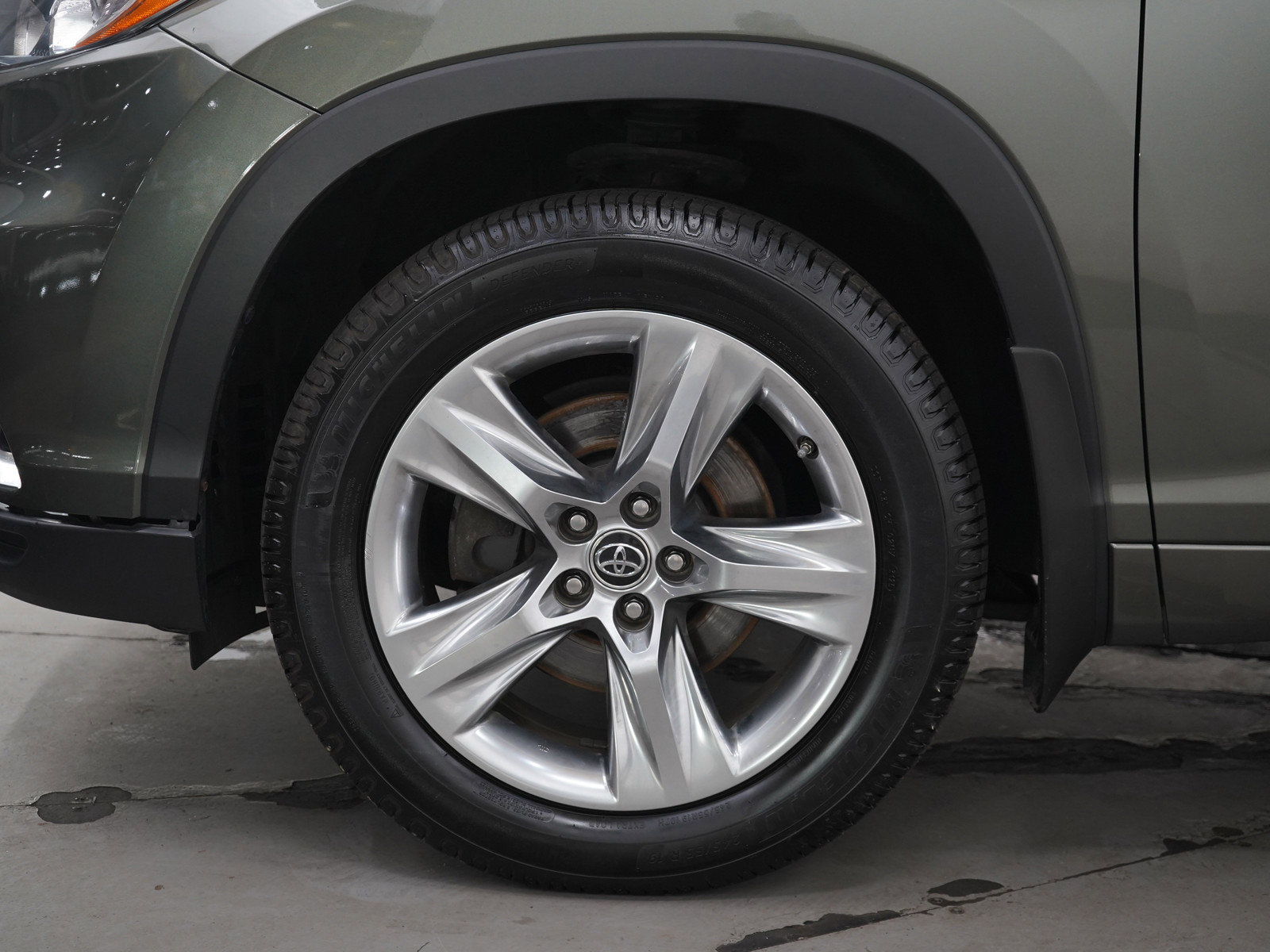 Used 2016 Toyota Highlander Limited Platinum AWD/4WD image 31