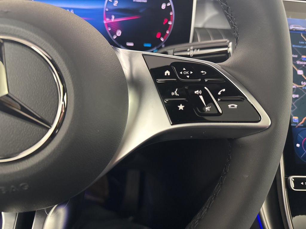 New 2026 Mercedes-Benz GLC 300 4MATIC image 32