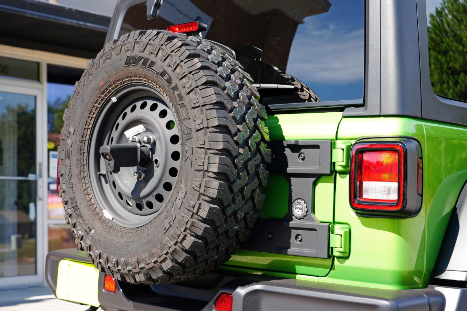 Used 2025 Jeep Wrangler Sport AWD/4WD image 58