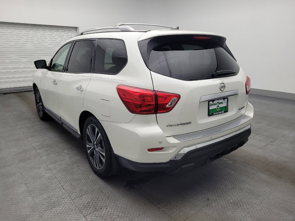 Used 2018 Nissan Pathfinder Platinum w/ Cargo Package image 5