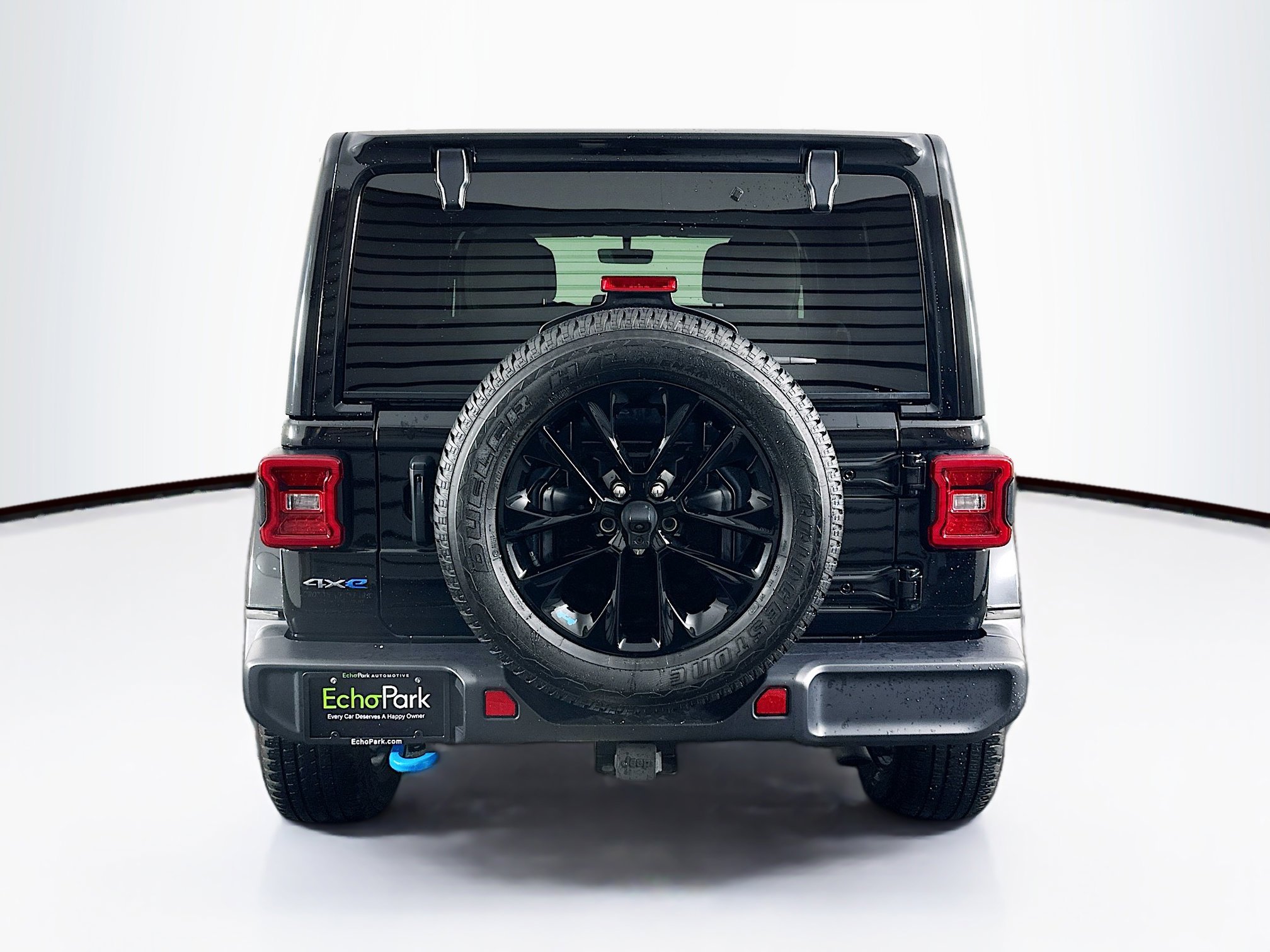 Used 2022 Jeep Wrangler Sahara w/ Cold Weather Group image 7