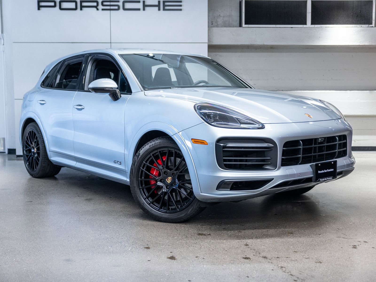 Certified 2023 Porsche Cayenne GTS AWD/4WD image 10