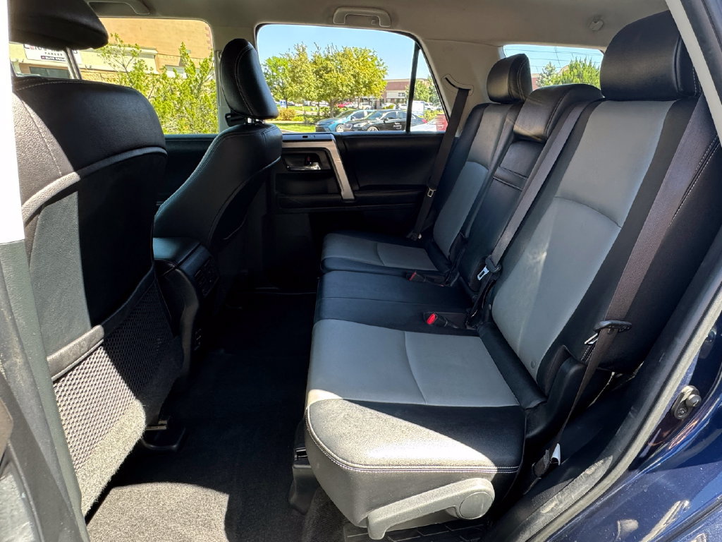 Used 2017 Toyota 4Runner SR5 Premium AWD/4WD image 32