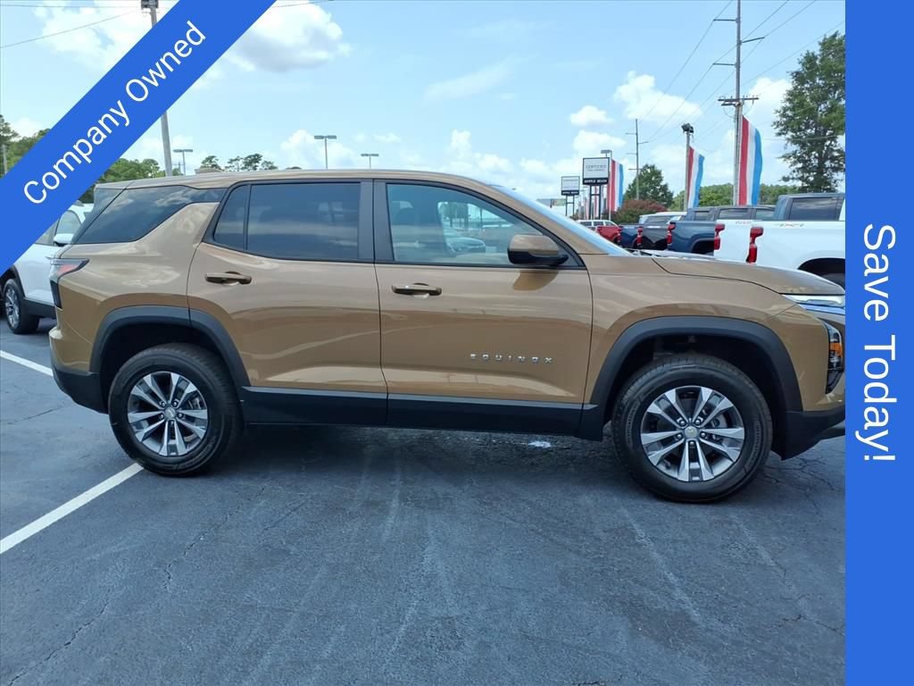 New 2027 Chevrolet Equinox LT w/ Convenience Package II FWD image 2