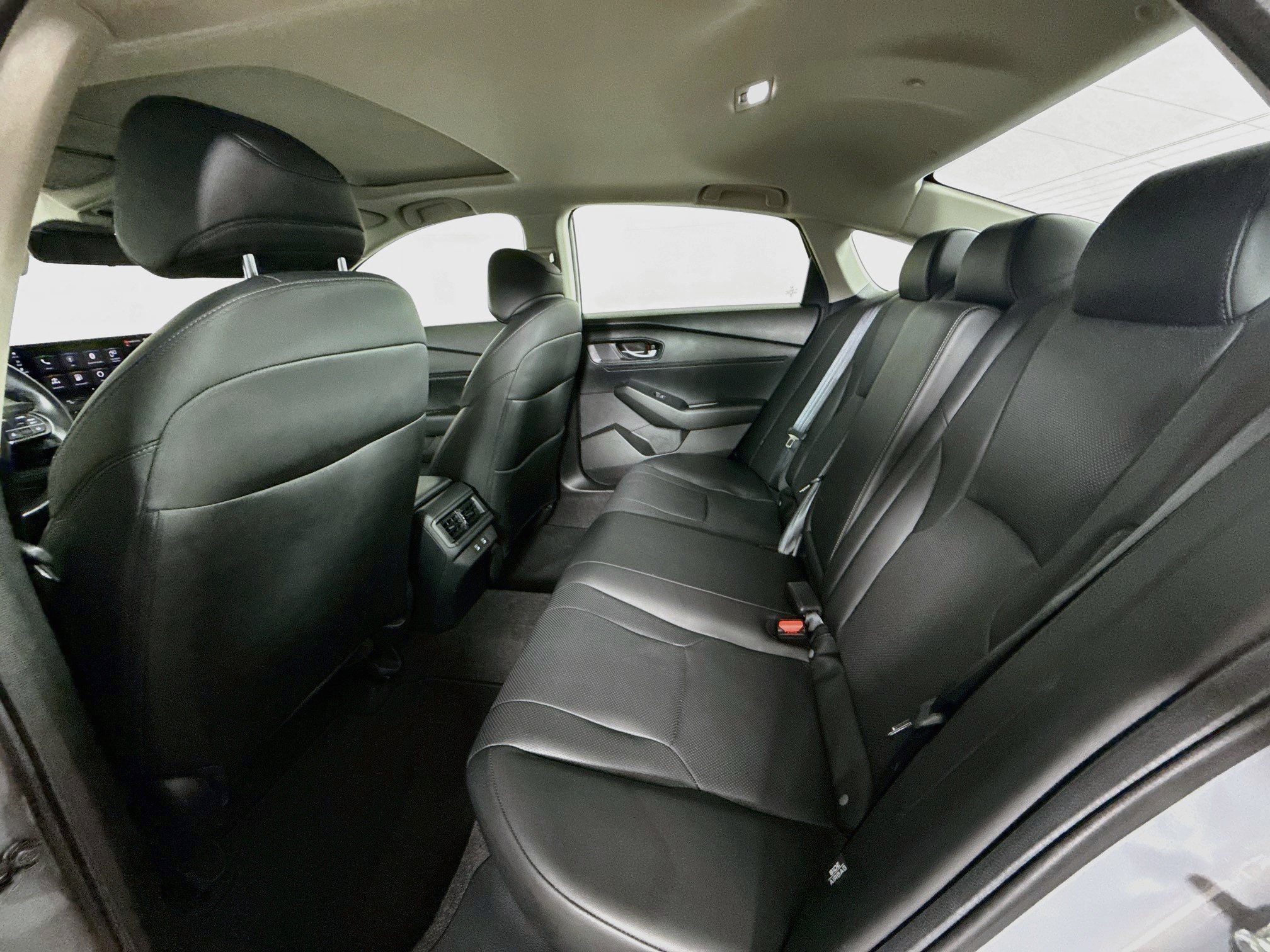 Used 2024 Honda Accord EX-L image 29