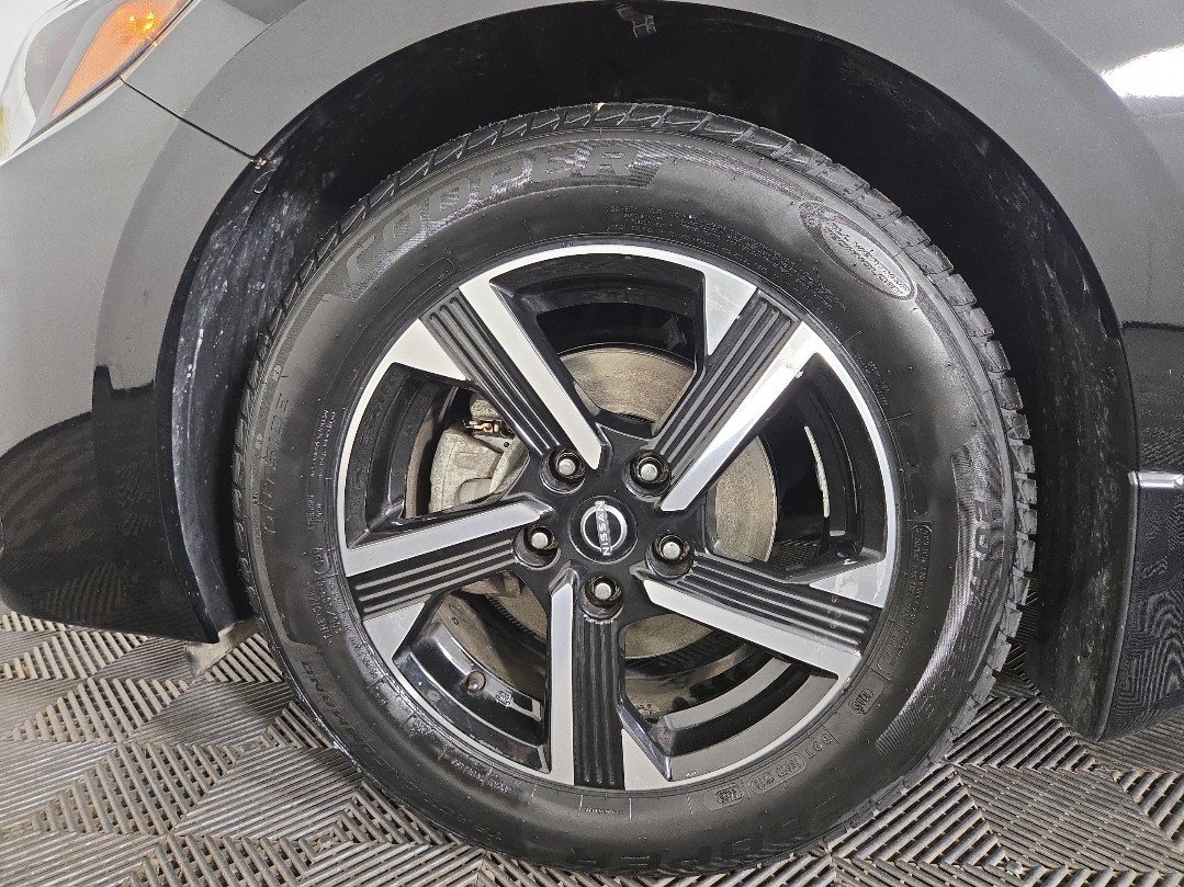 Used 2024 Nissan Sentra SV FWD image 32