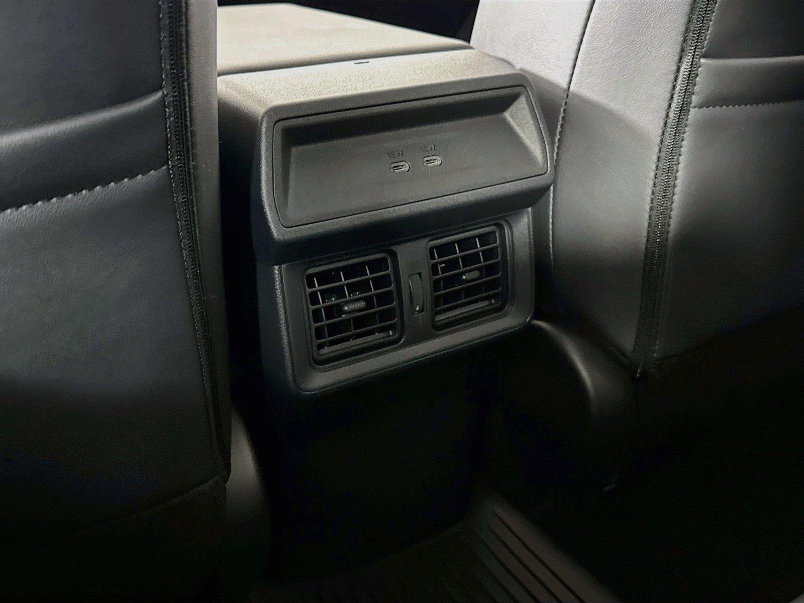 New 2026 Toyota RAV4 XSE AWD/4WD image 36