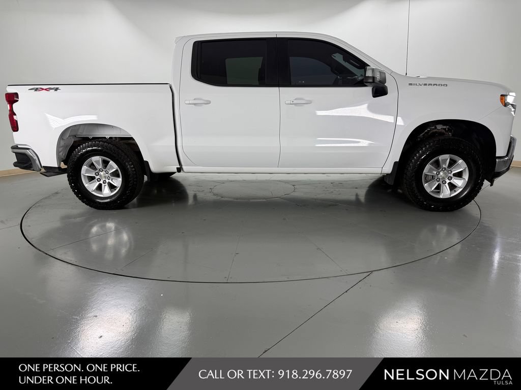 Used 2020 Chevrolet Silverado 1500 LT w/ Convenience Package AWD/4WD image 5