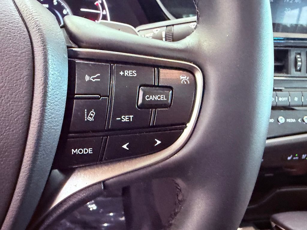 Certified 2022 Lexus ES 350 w/ Premium Package FWD image 21
