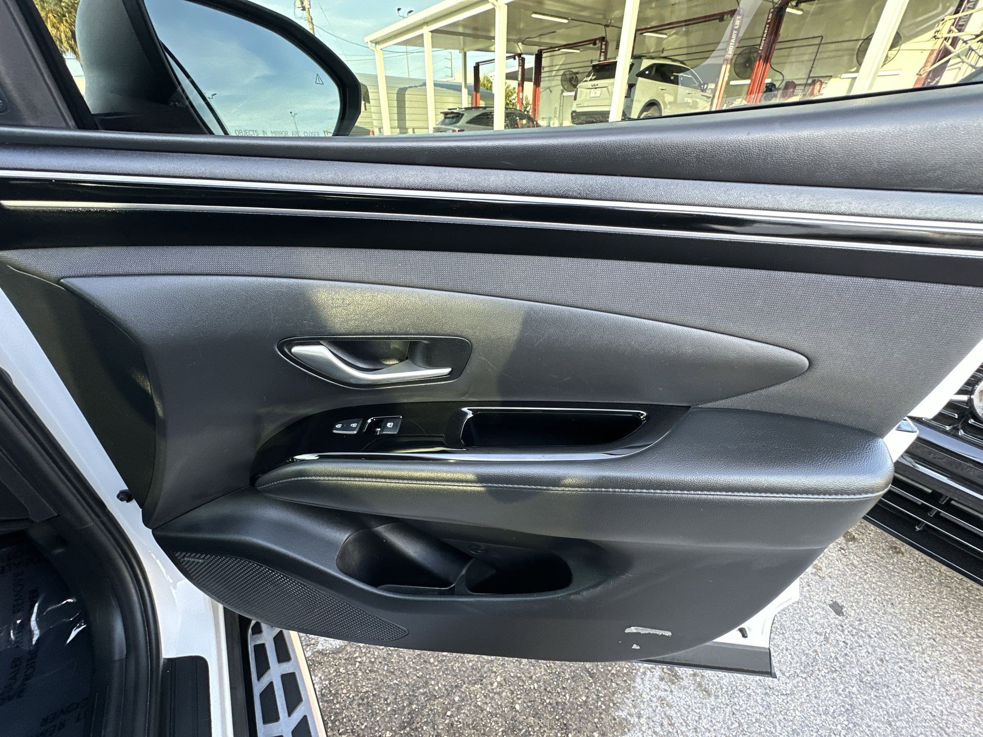 Used 2023 Hyundai Tucson Limited w/ Cargo Package image 31