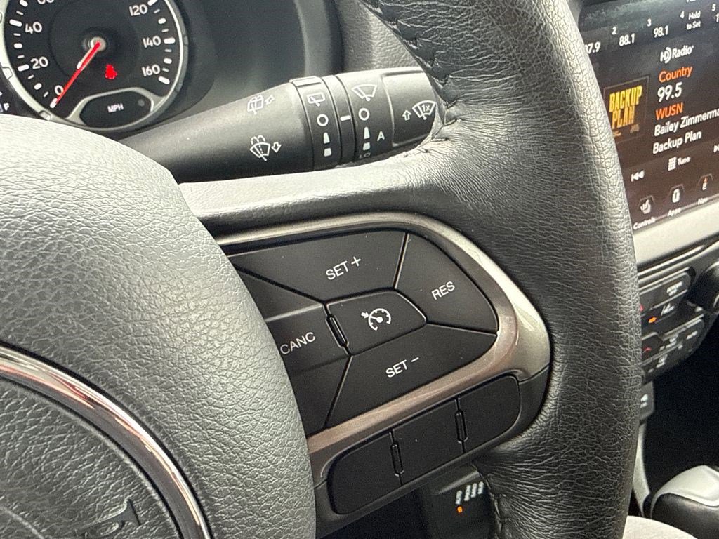 Used 2021 Jeep Renegade Limited image 24