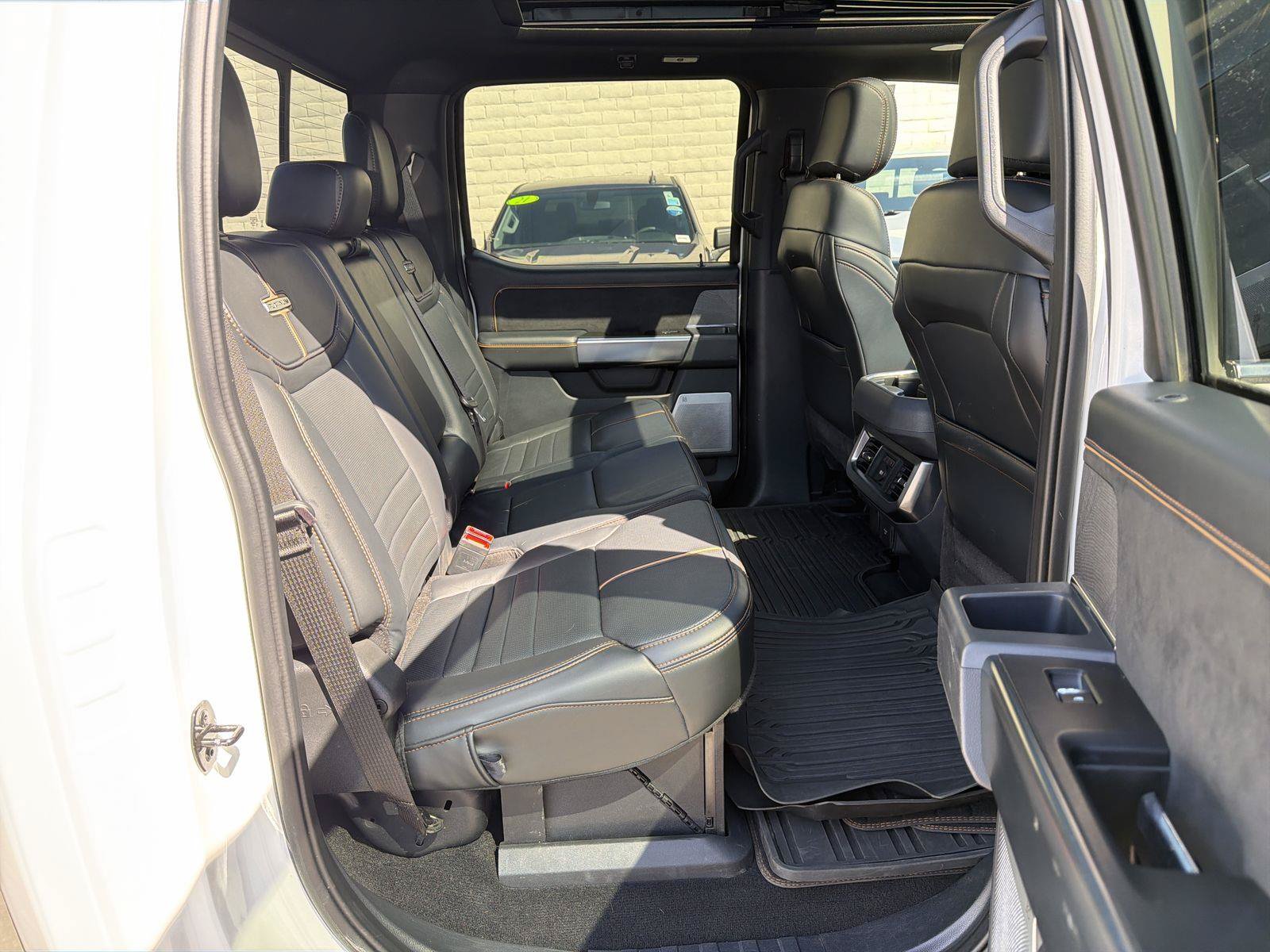 Used 2023 Ford F350 Platinum AWD/4WD image 27
