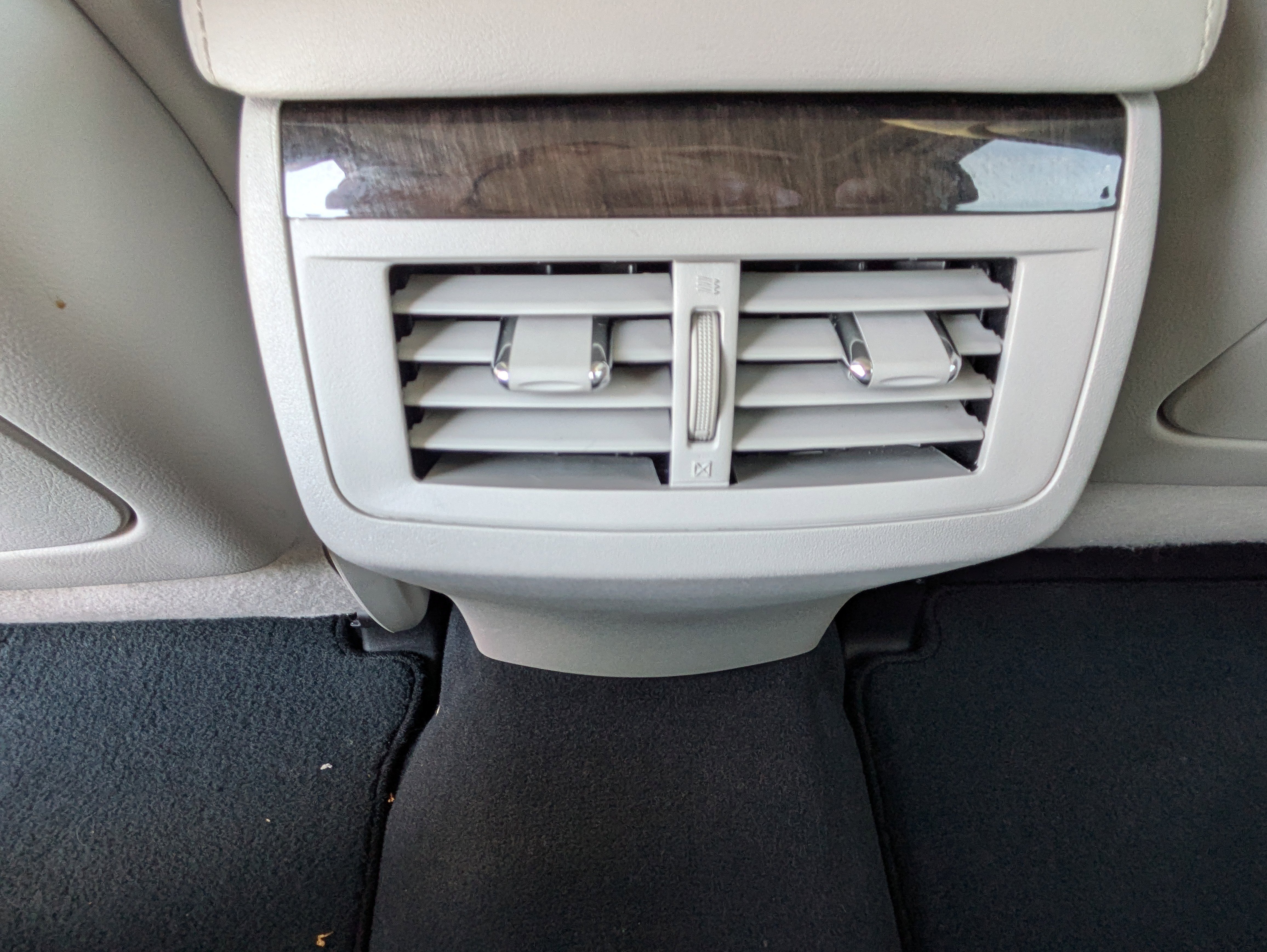 Used 2013 Toyota Venza XLE image 20