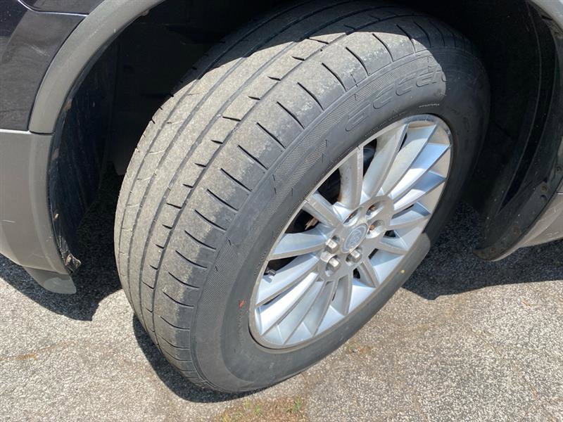 Used 2011 Buick Enclave CX image 7