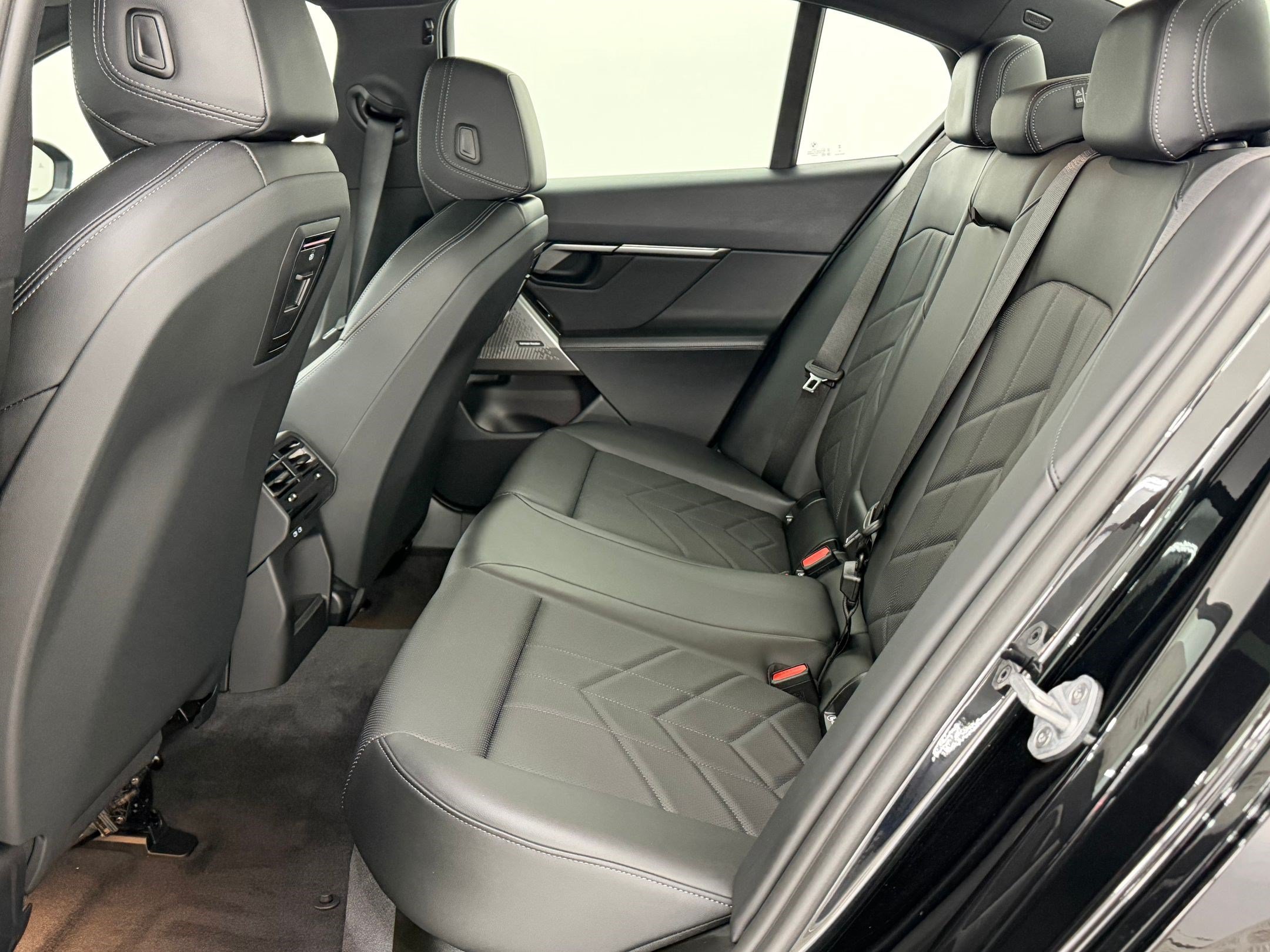 New 2027 BMW 530i w/ M Sport Package RWD image 12
