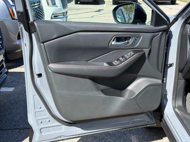 New 2026 Nissan Rogue SV AWD/4WD image 16