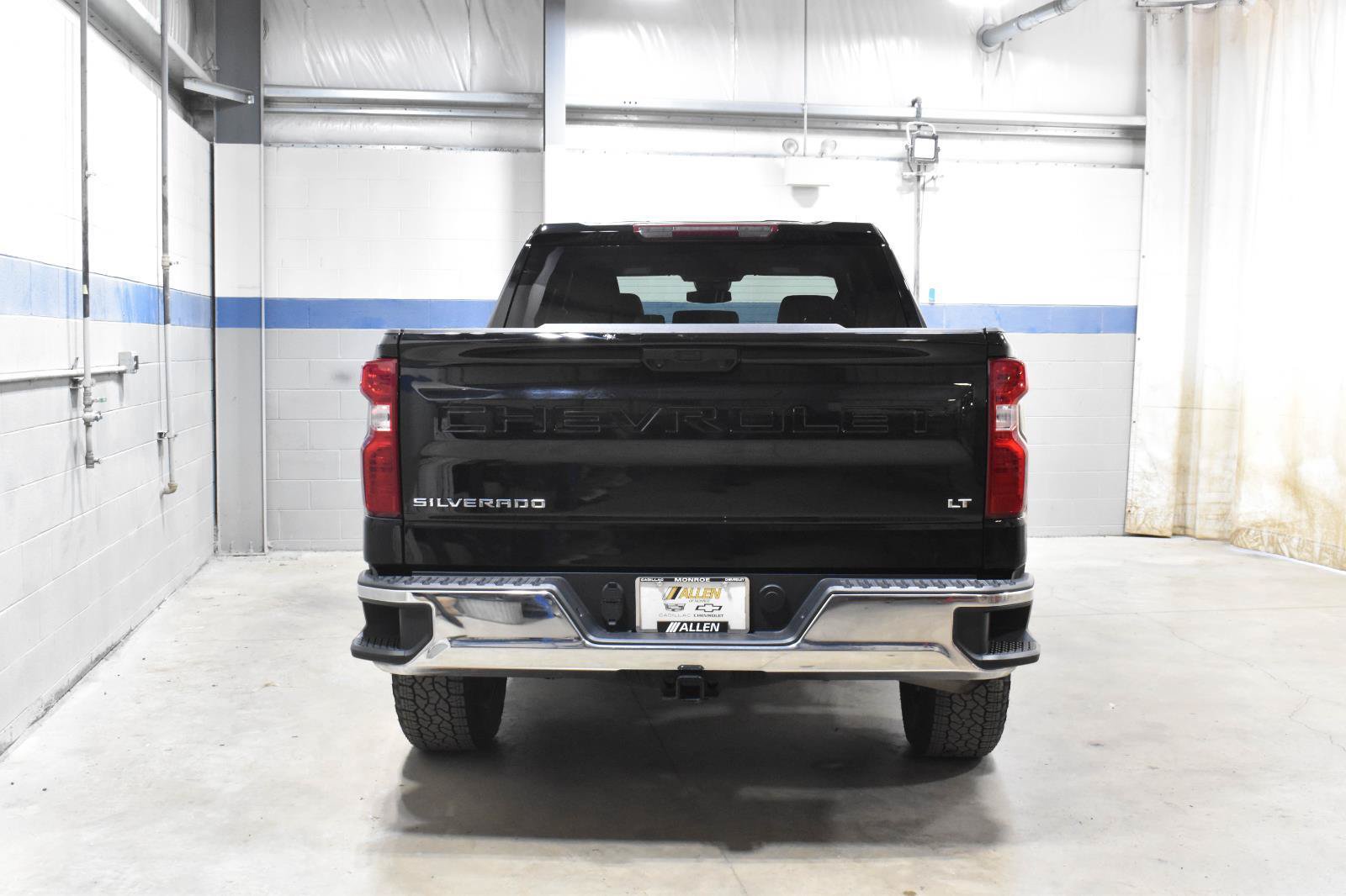 Used 2024 Chevrolet Silverado 1500 LT AWD/4WD image 26