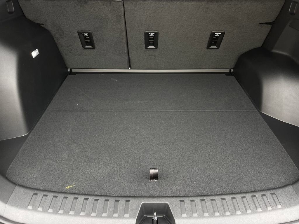 New 2026 GMC Terrain AT4 w/ Convenience Package III AWD/4WD image 25
