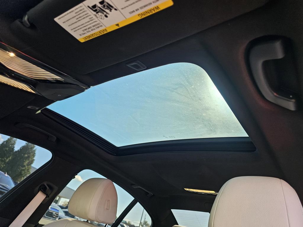 Used 2021 BMW 540i w/ Convenience Package image 24