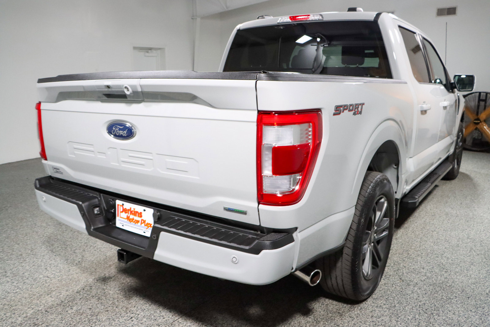 Used 2023 Ford F150 Lariat w/ Equipment Group 502A High AWD/4WD image 7