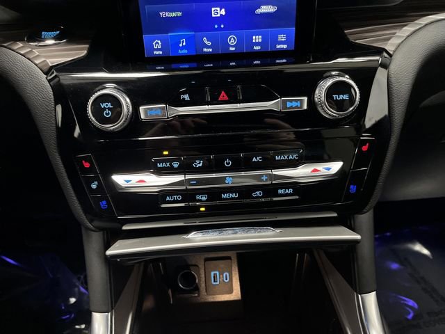 Used 2023 Ford Explorer Limited w/ Limited Technology Package image 21