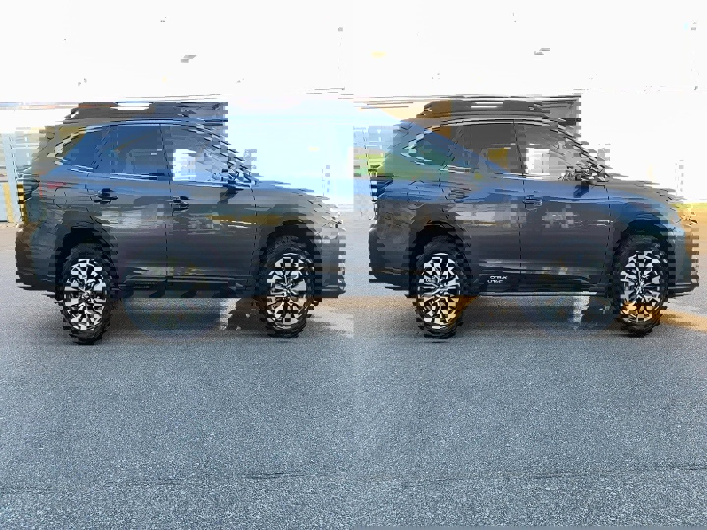 Certified 2025 Subaru Outback Limited w/ Popular Package #2 image 10