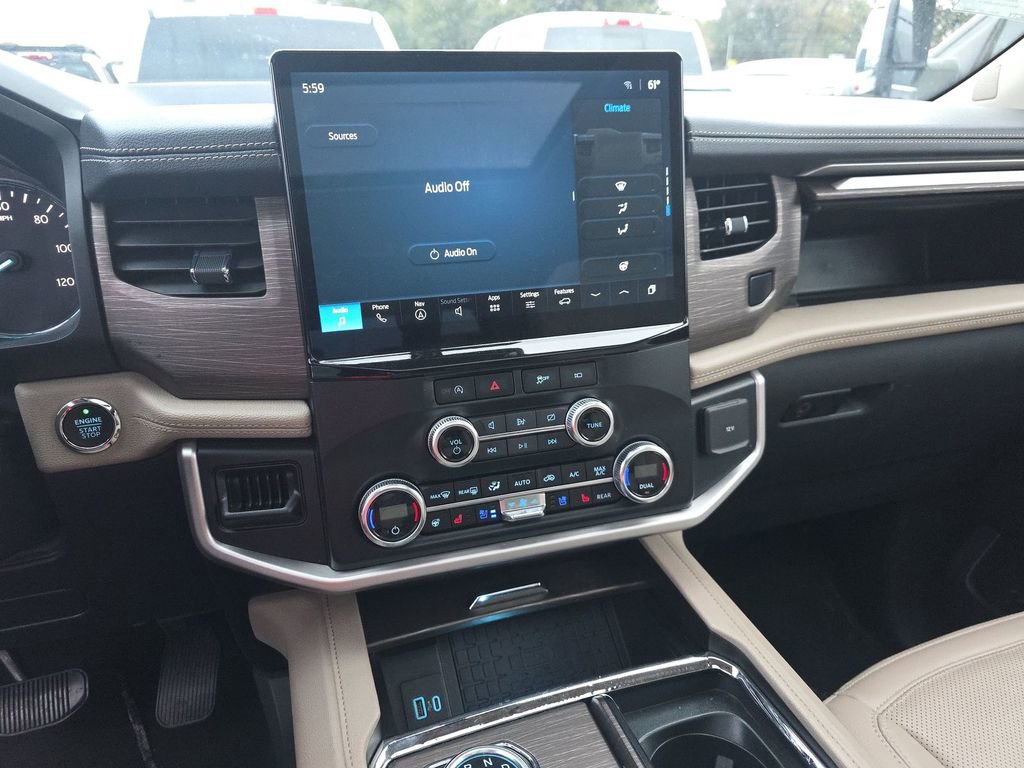 Used 2024 Ford Expedition Max Limited image 13
