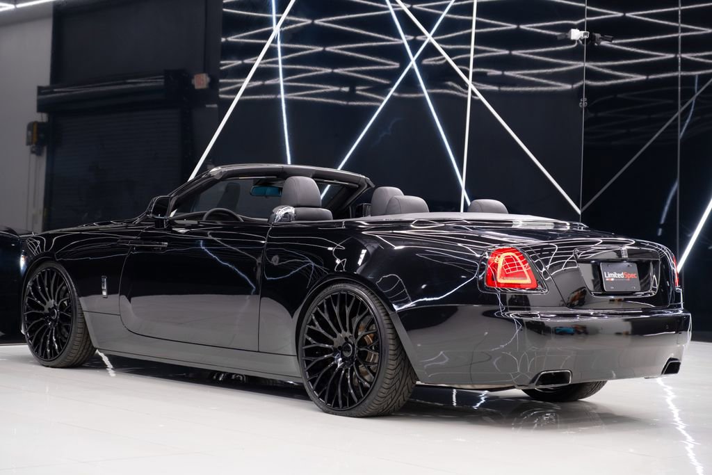 Used 2016 Rolls-Royce Dawn image 17