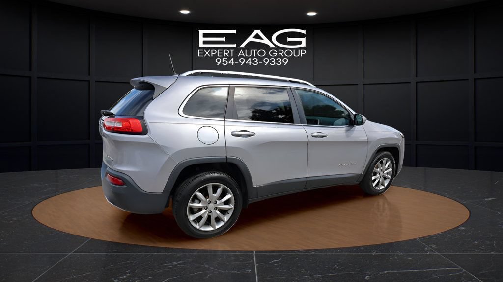 Used 2018 Jeep Cherokee Limited FWD image 7