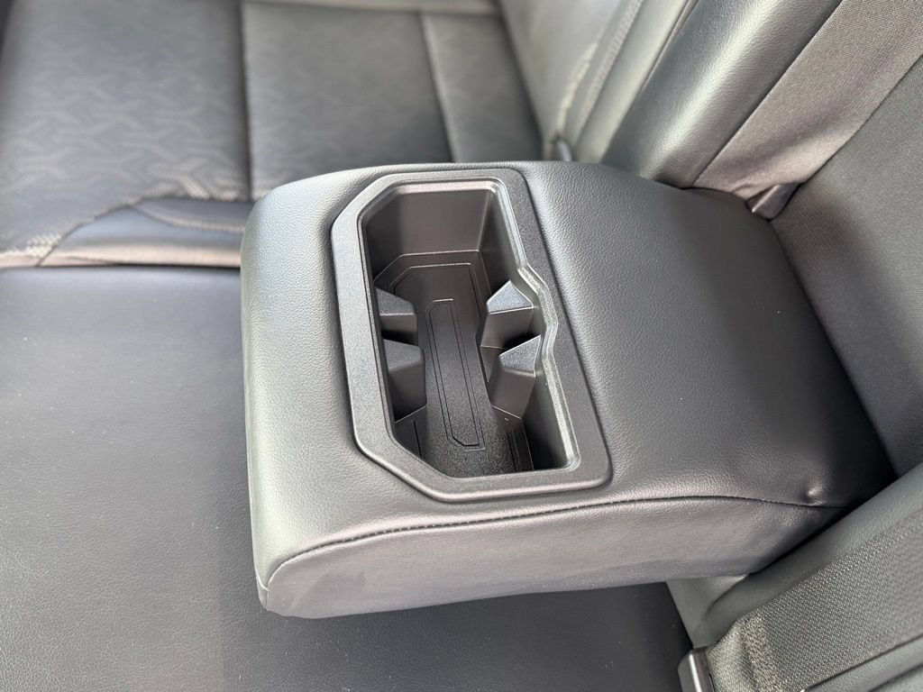 Used 2023 Toyota Tundra Limited AWD/4WD image 6
