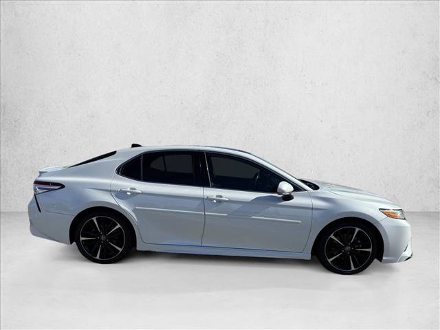 Used 2020 Toyota Camry XSE image 4