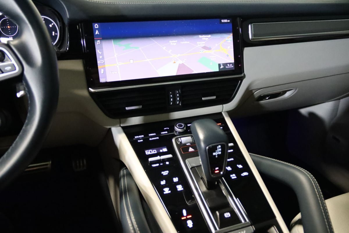 Used 2020 Porsche Cayenne Turbo AWD/4WD image 55