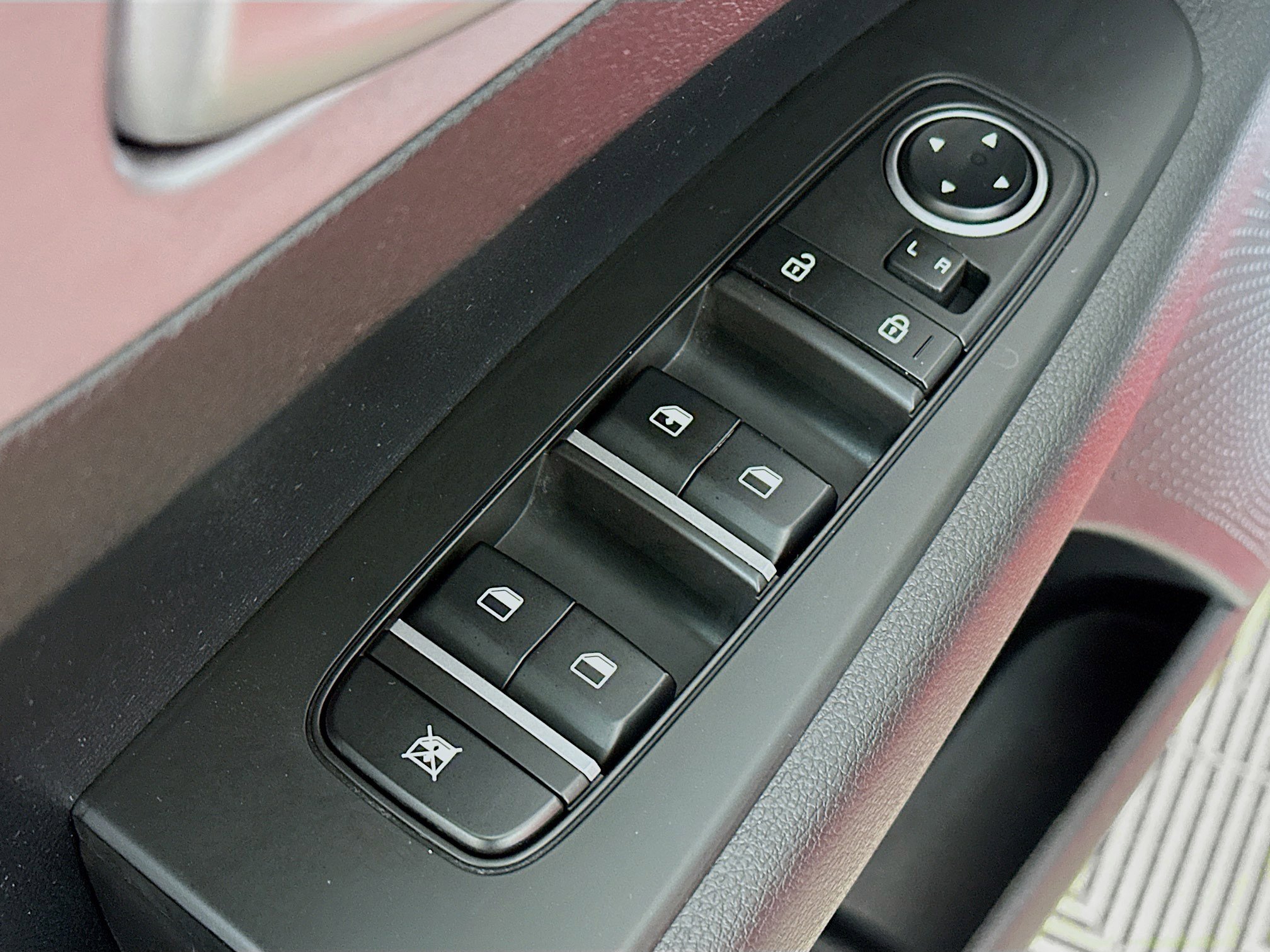 Certified 2023 Kia Forte LXS FWD image 17