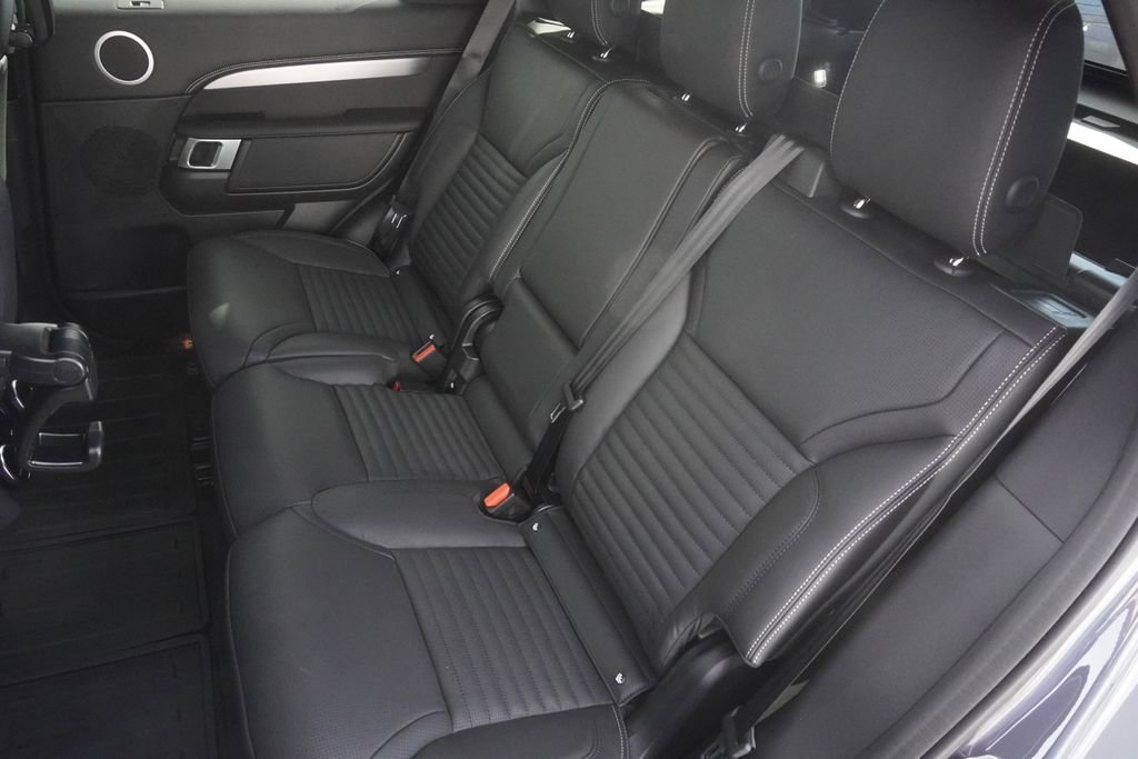 New 2026 Land Rover Discovery Limited Edition image 30