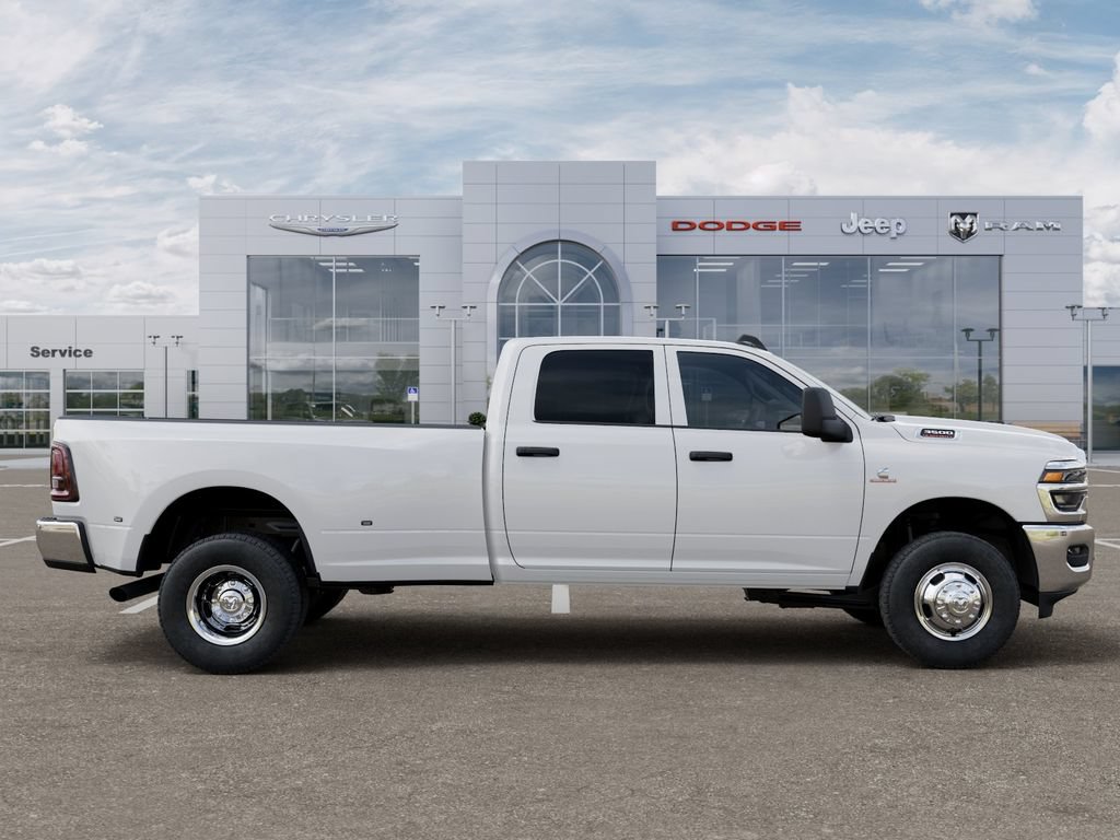 New 2026 RAM 3500 Tradesman AWD/4WD image 22