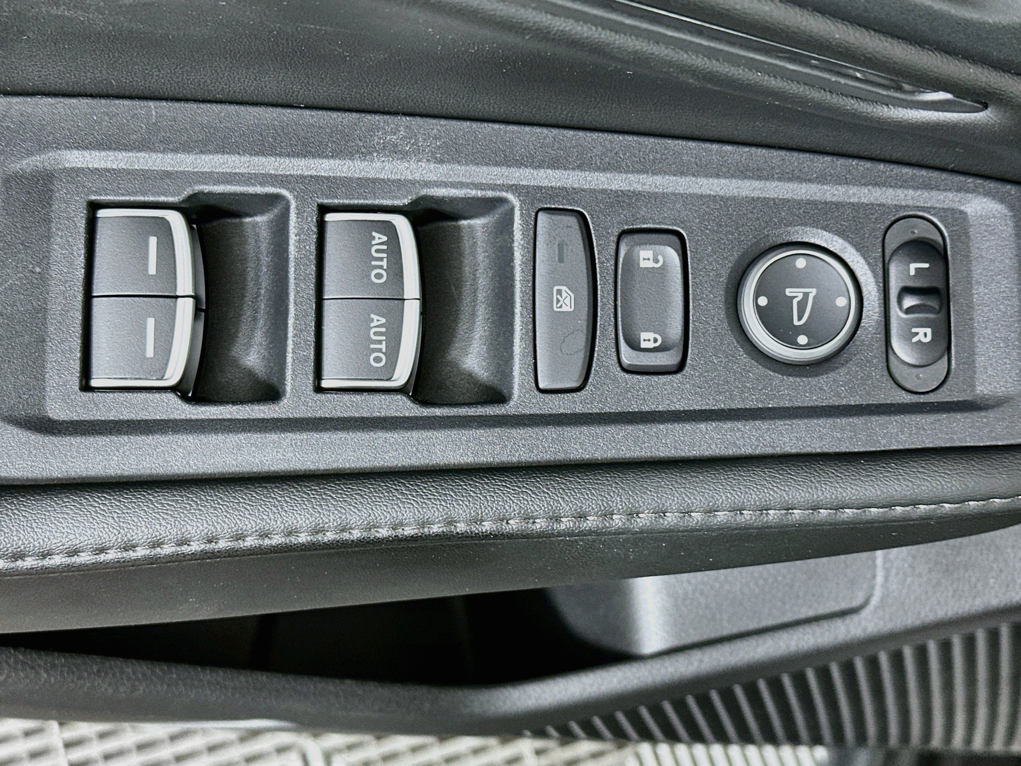 Used 2024 Honda Accord Sport image 15