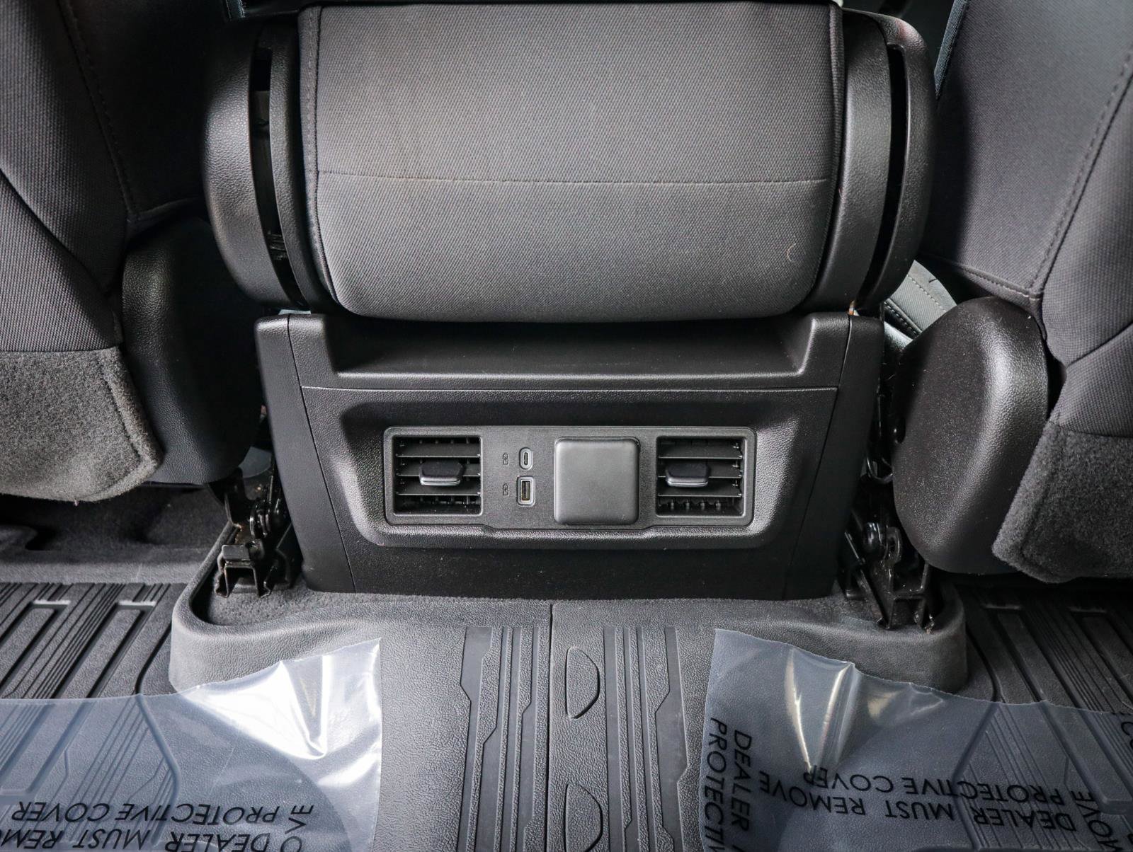 Used 2023 GMC Sierra 1500 SLE image 32