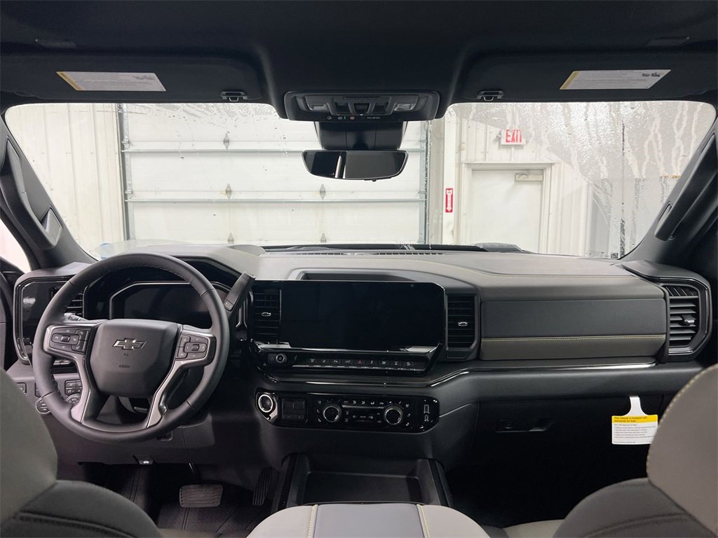 New 2026 Chevrolet Silverado 2500 ZR2 image 10