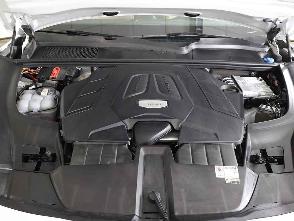 Used 2023 Porsche Cayenne AWD/4WD image 22