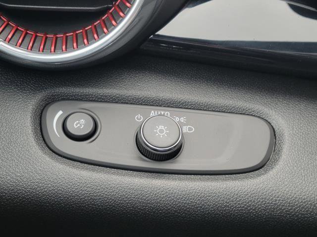 New 2026 Chevrolet Trax RS w/ Sunroof Package FWD image 12