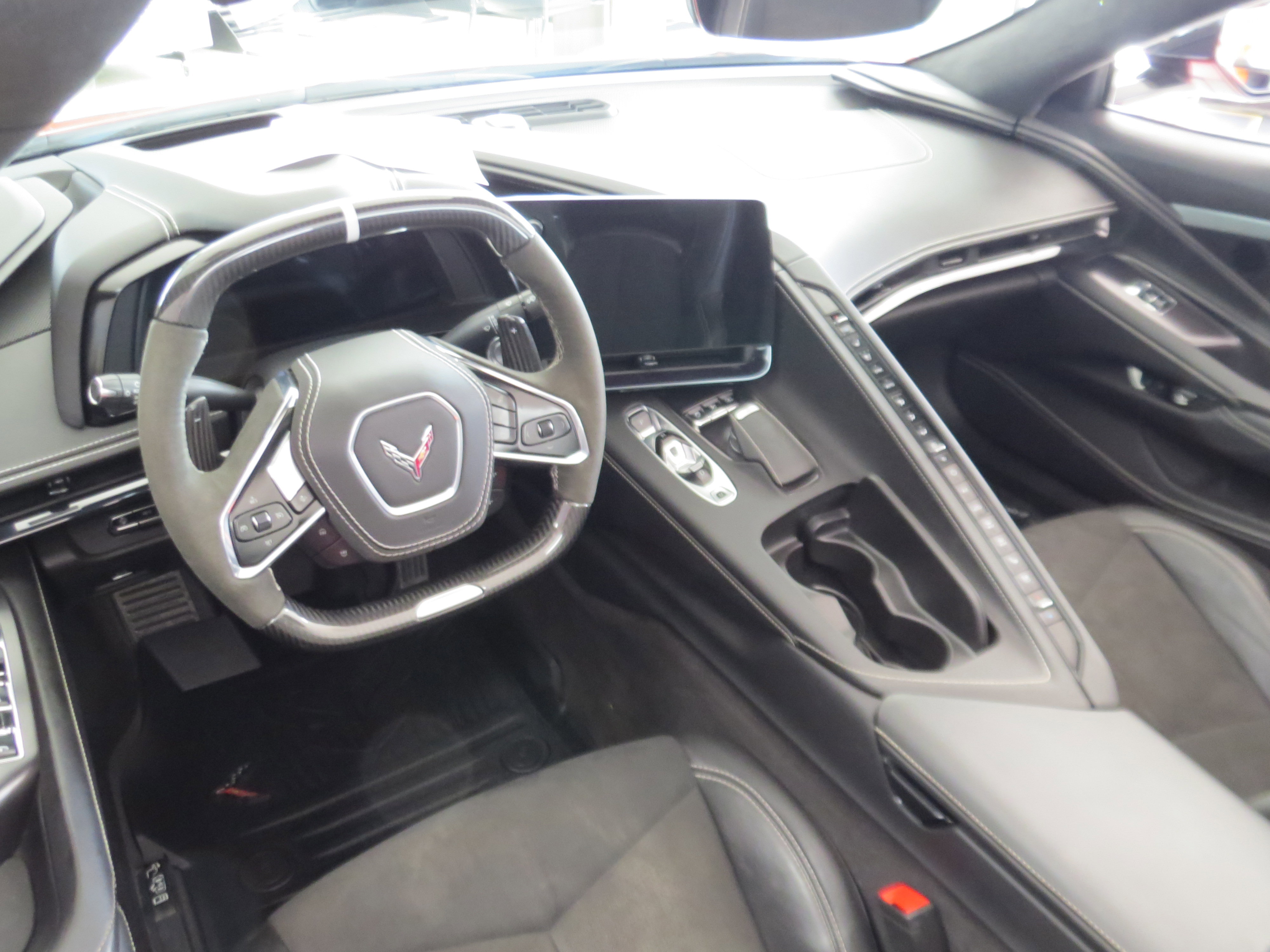 Used 2025 Chevrolet Corvette Z06 w/ Stealth Interior Trim Package RWD image 15