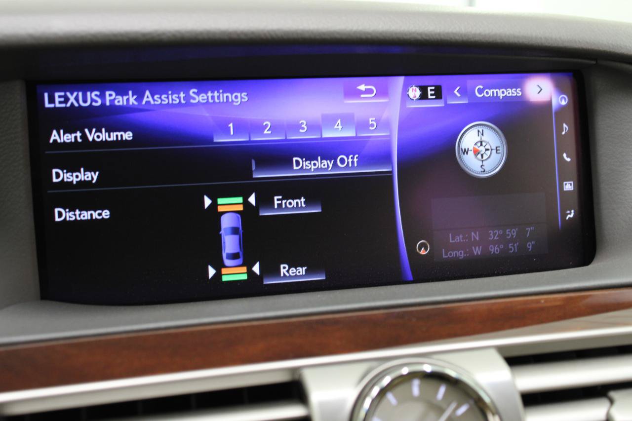 Used 2016 Lexus LS 460 w/ Comfort Package RWD image 59